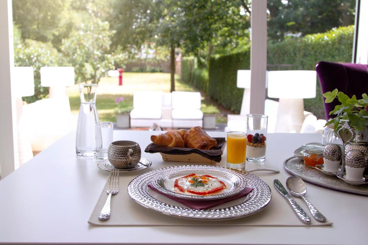 B&B Saint-Georges -Located In The City Centre Of Bruges- Luaran gambar A place setting