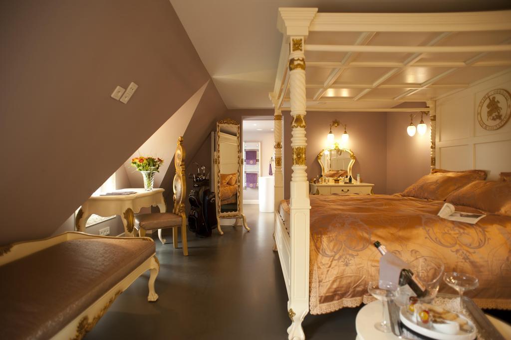 B&B Saint-Georges -Located In The City Centre Of Bruges- Bilik gambar A suite at the hotel