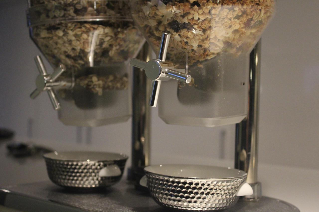 B&B Saint-Georges -Located In The City Centre Of Bruges- Luaran gambar A blender in action